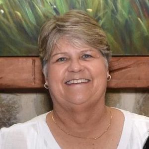 Meet your Posher, Debbie